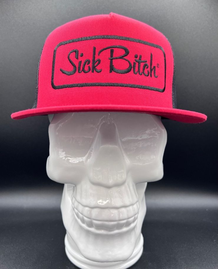 Sick Bitch red/black flat snapback